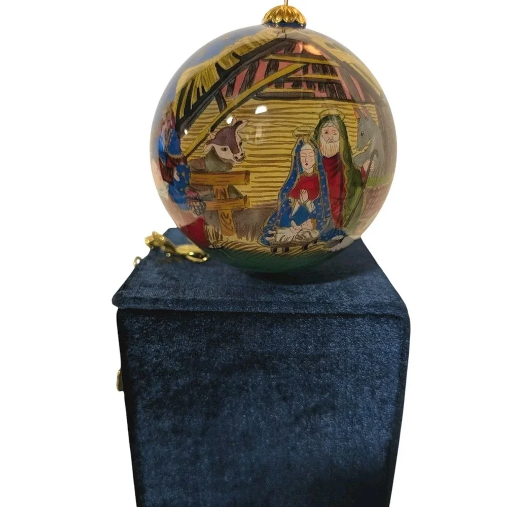 Li Bien Christmas Ornament‎ Nativity Scene Reverse Painted Glass Ball Globe 2003